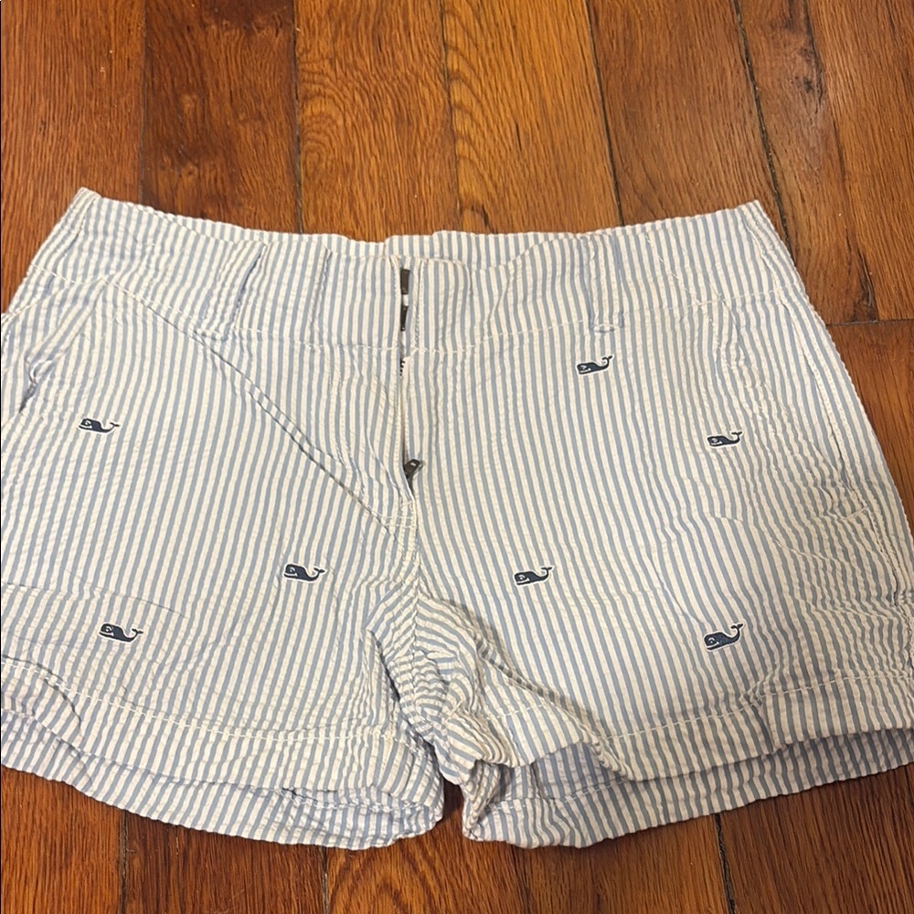 Vineyard Vines Blue and White Shorts Seersucker Style